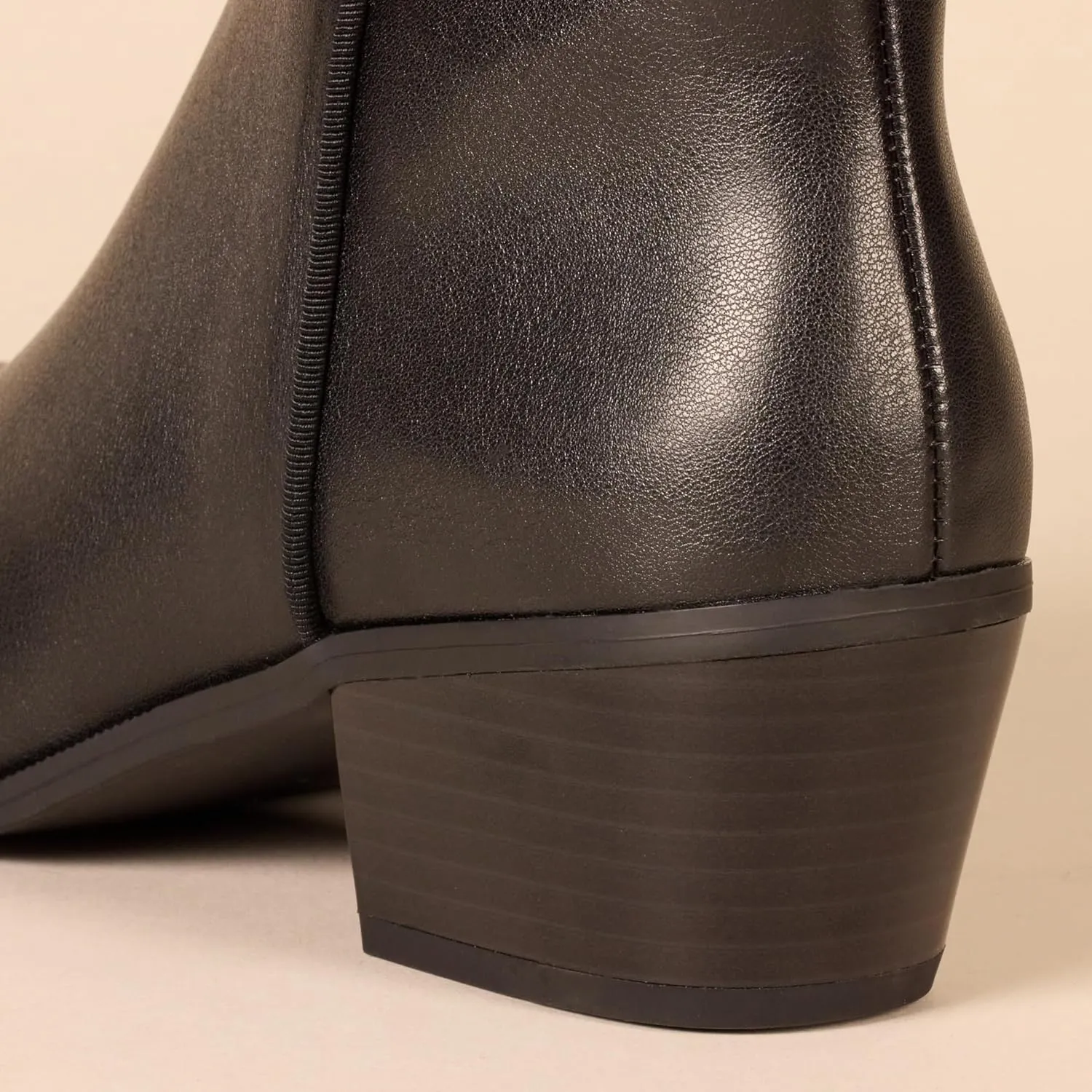 Amazon Essentials Women's Ankle Boot