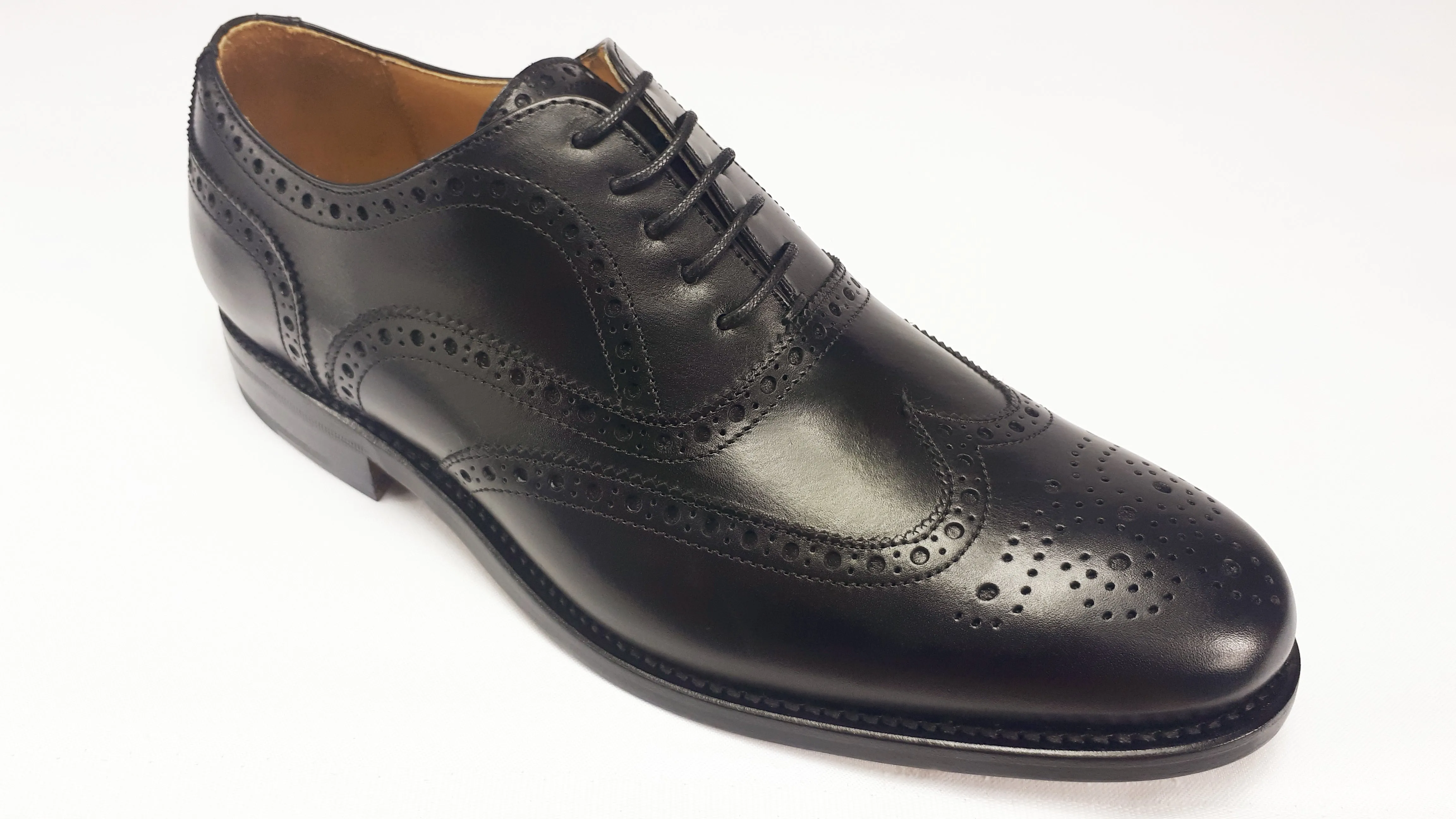 Berwick 2817 Brogue - Box Calf Negro