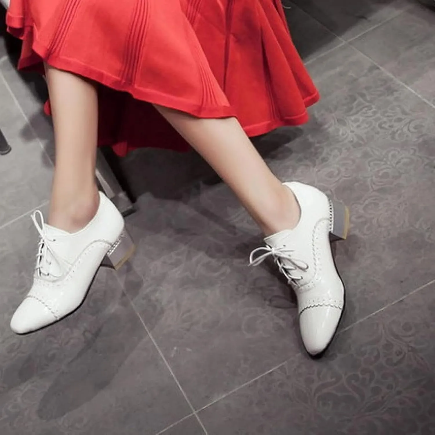 Brogue Women's High Heels Patent Leather Lace Oxford Shoes Comfortable High Heels Women's Party Dress Shoes