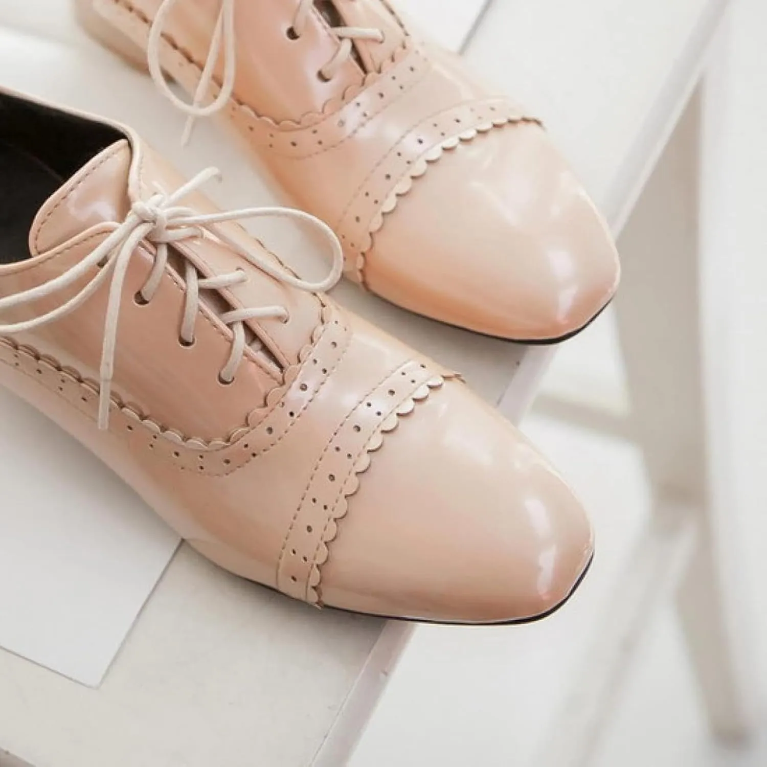 Brogue Women's High Heels Patent Leather Lace Oxford Shoes Comfortable High Heels Women's Party Dress Shoes