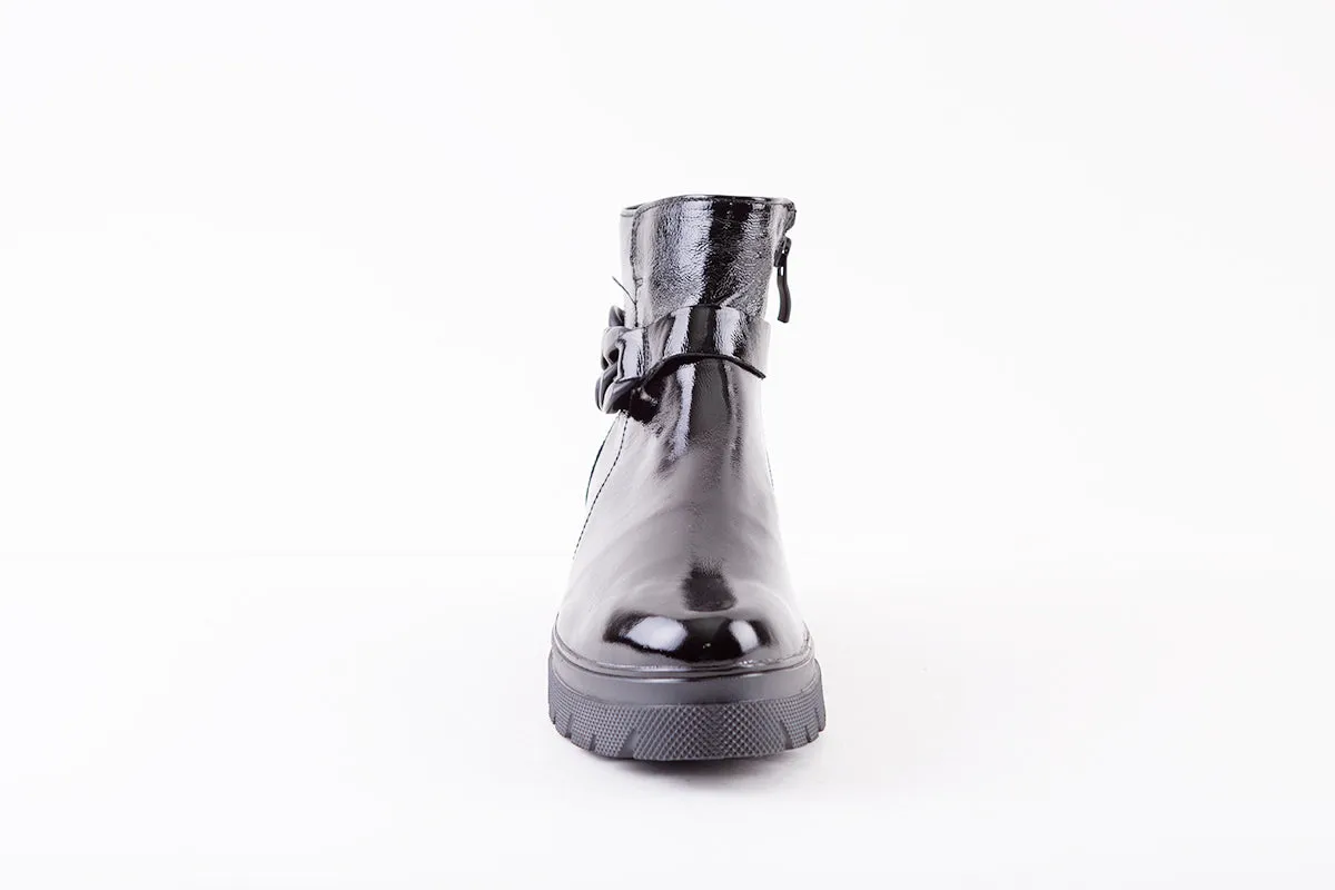 CAPRICE - 25413-017 LOW HEEL ANKLE BOOT - BLACK PATENT