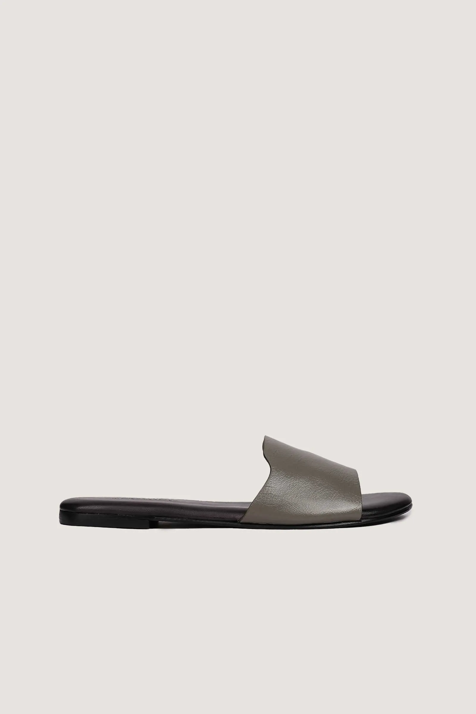 Caprice Slipper