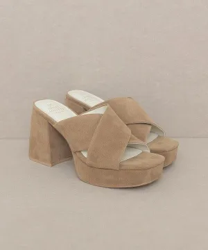 Carmen - Chunky Platform Mule Heel
