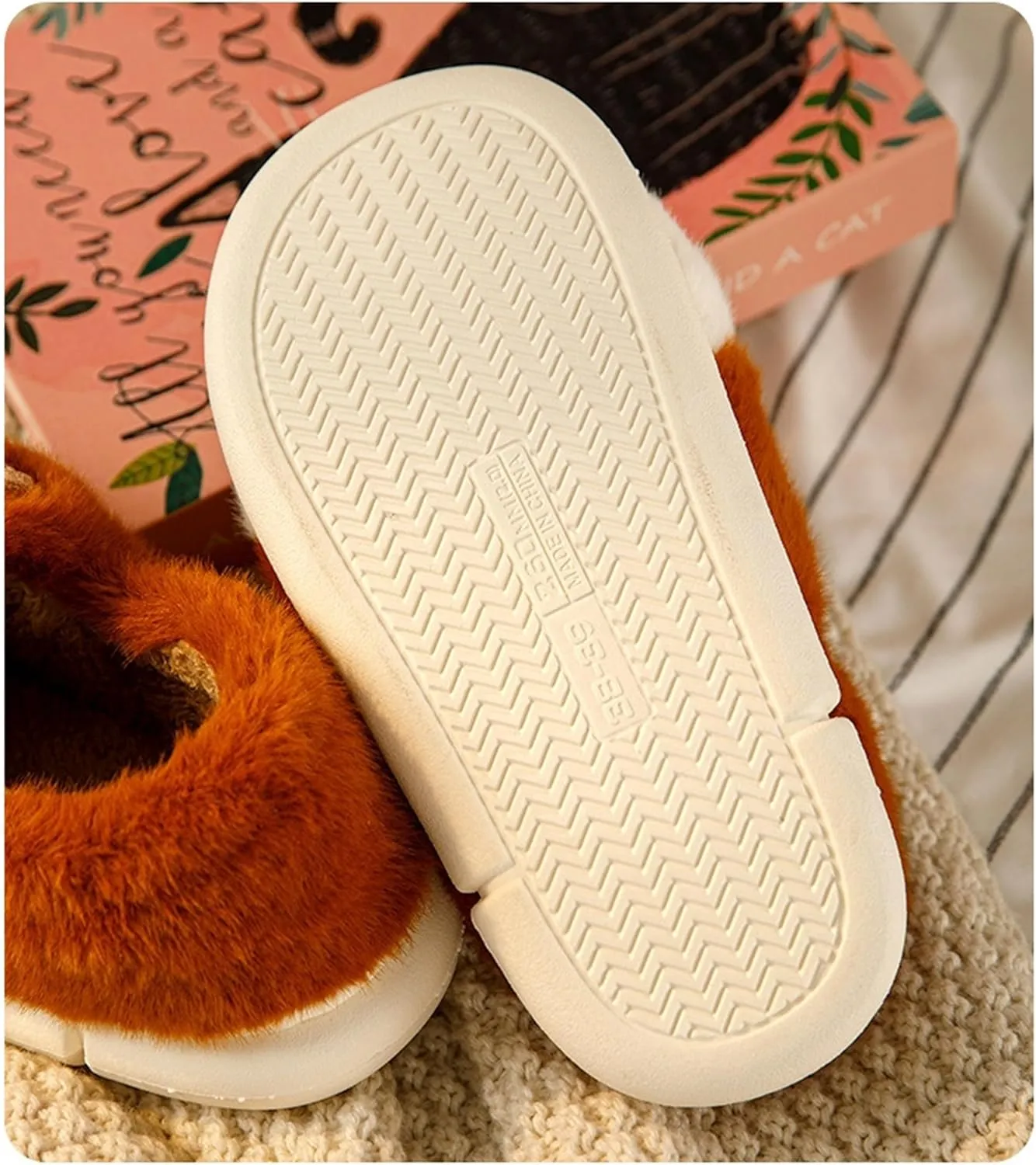 Cat Paw Slippers - Unisex Adults & Kids - Beige - Slip-On - Plush & Memory Sponge Interior - Anti-Slip EVA Sole - Washable - Home Slippers