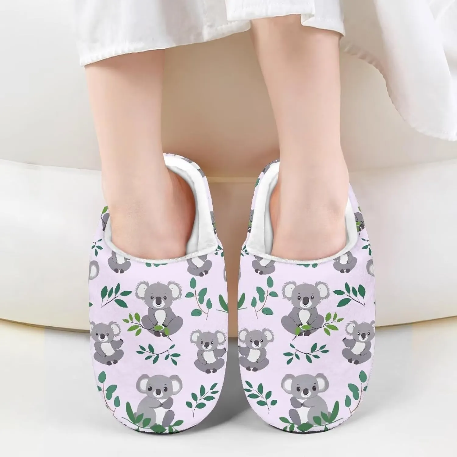 Children's Plush Slippers Cozy Plush Slip-on House Shoes with Memory Foam Warm Winter Kids Non-Slip Indoor Slipper