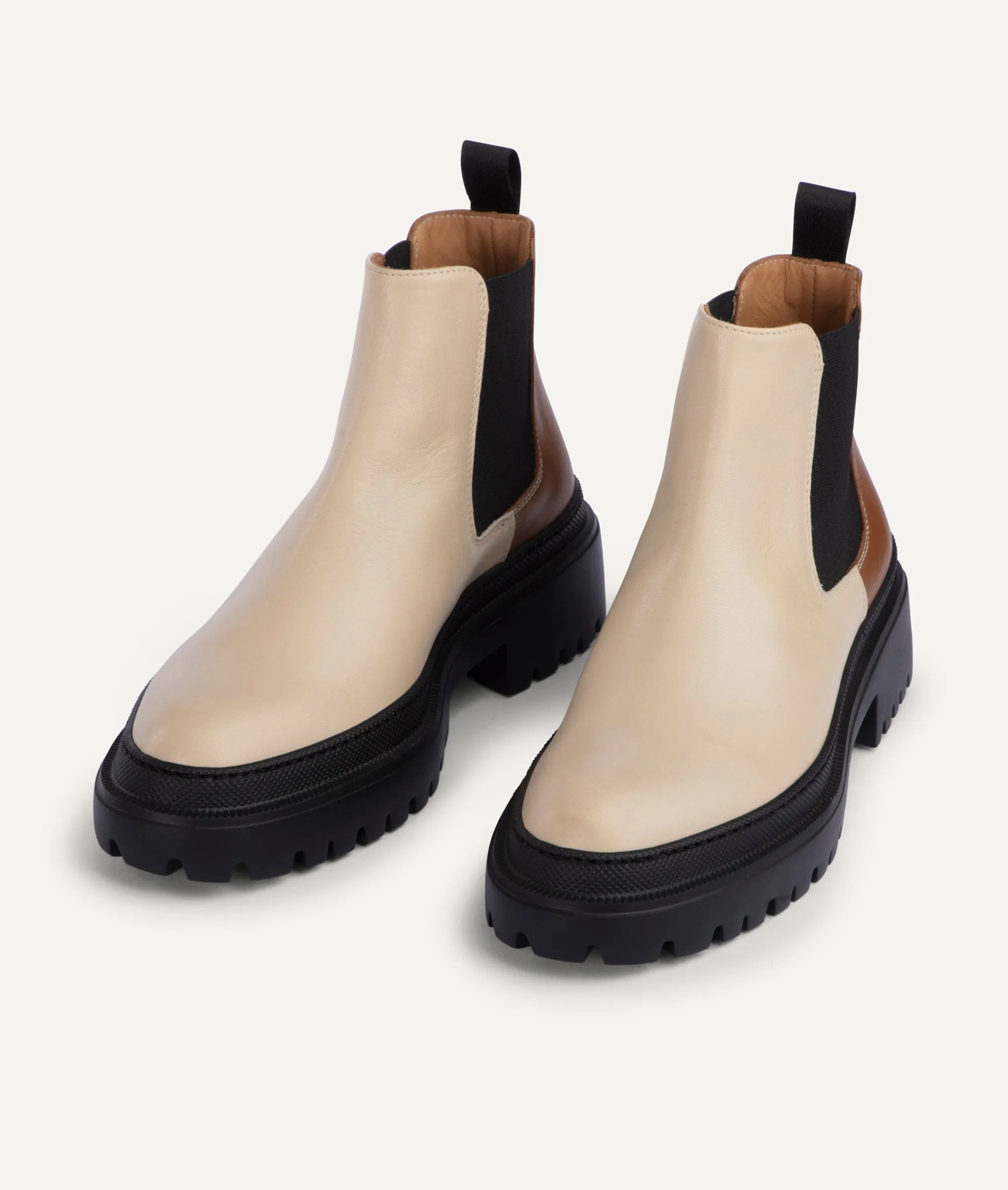 City Chelsea Boot in Calf Leather