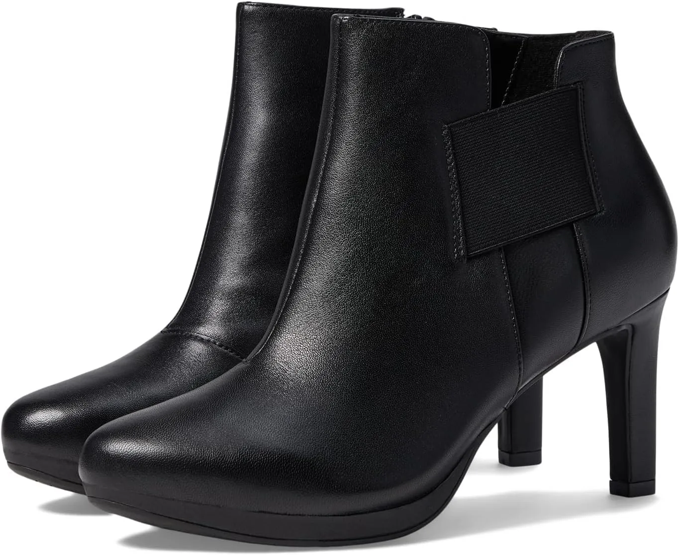 Clarks Women's Ambyr Rise Ankle Boot