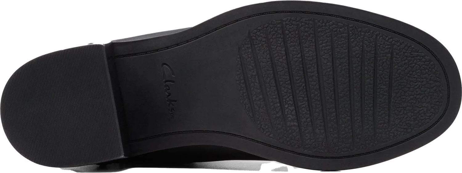 Clarks Women's Chamberly Top Chelsea Boot