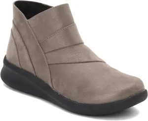 Clarks Women's Sillian 2.0 Rise Ankle Boot