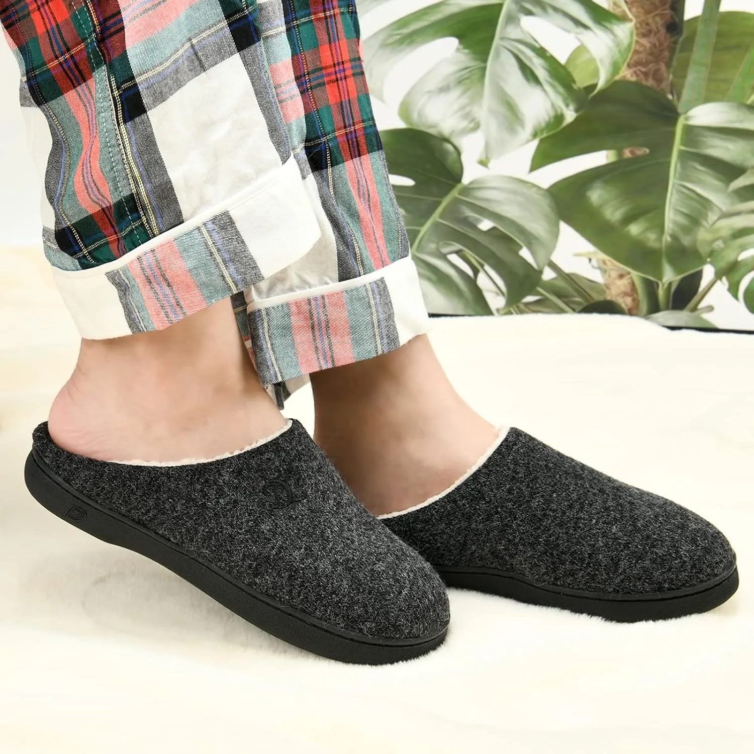 DL Womens Memory Foam Slippers, Cozy Slip on House Slippers for Women Indoor Outdoor, Comfy Women's Bedroom Slippers Warm Soft Flannel Lining Home Slippers Size 5-12 Purple Blue Pink Grey Navy Black