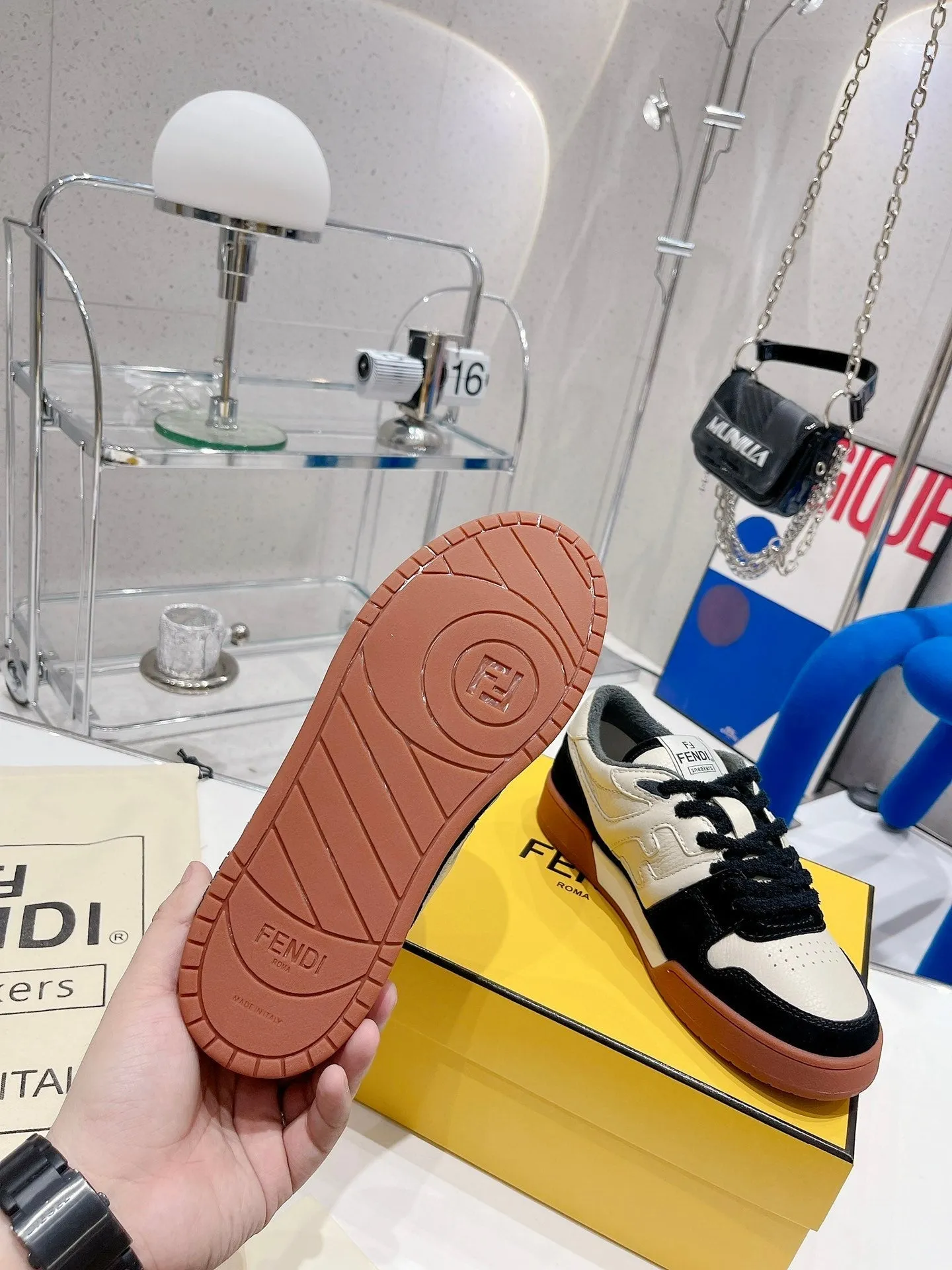 FENDI CASUAL SNEAKER IN WHITE CALFSKIN AND BLACK SUEDE