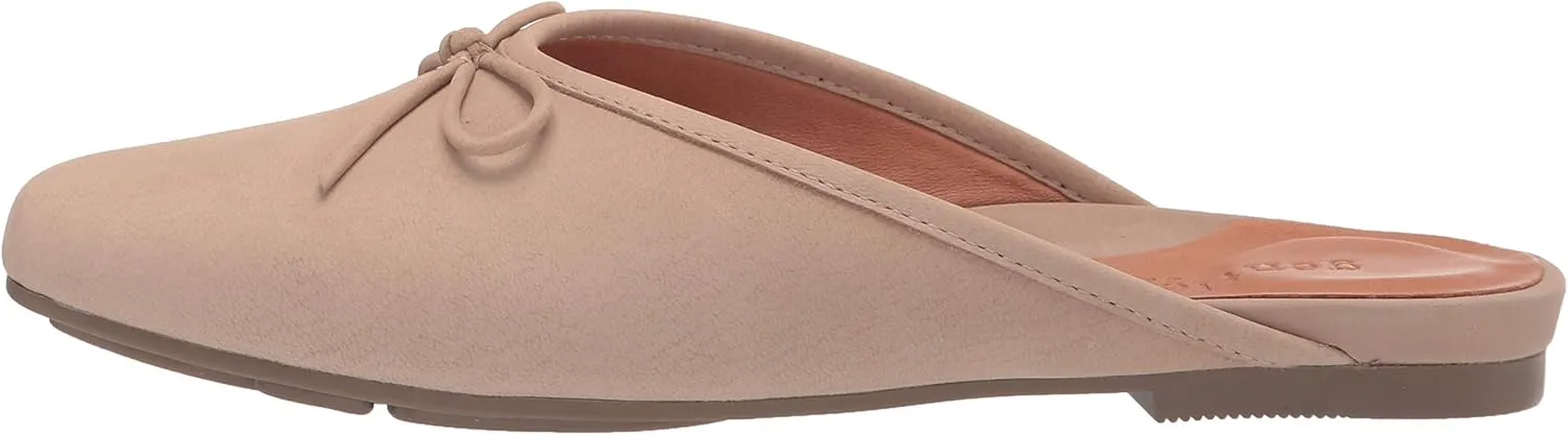 Gentle Souls by Kenneth Cole Women's Eugene Bow Mule Slipper