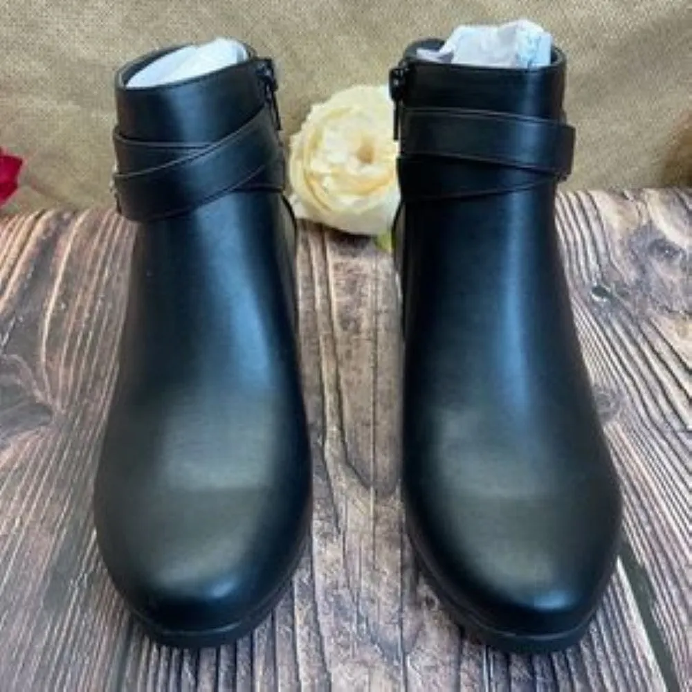 Giani Bernini Black Cherub Wedge Memory Foam Ankle Booties 6M