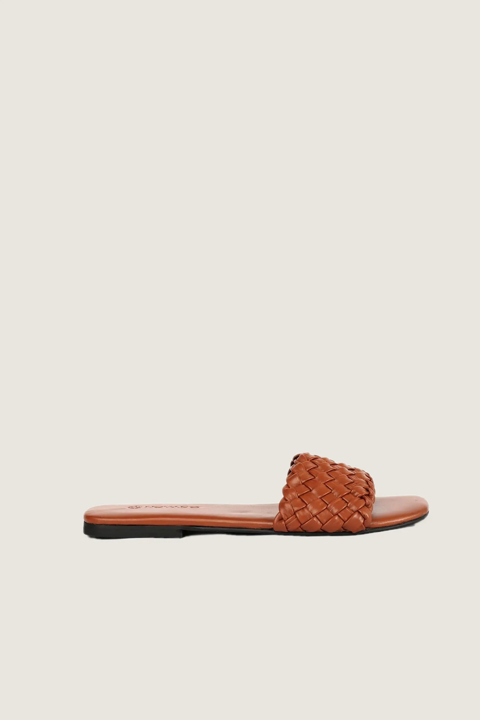 Iza Bella Slipper