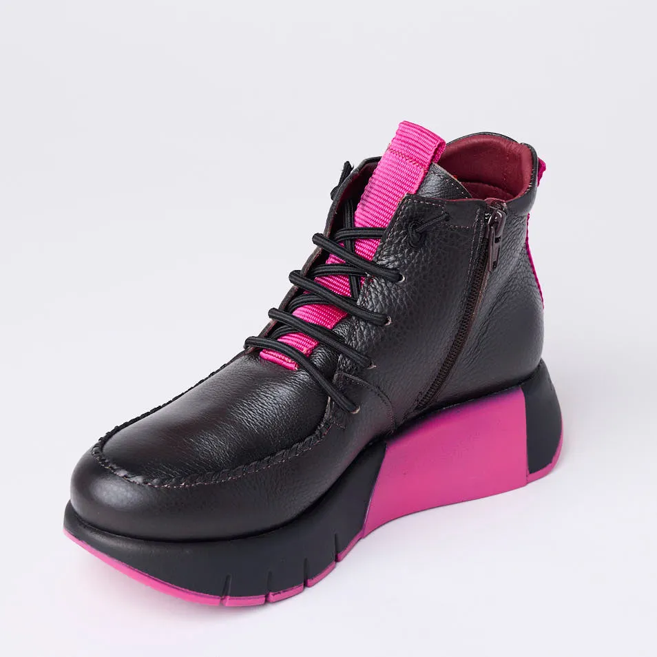 Jose Saenz Black & Fuchsia Leather Ankle Boots