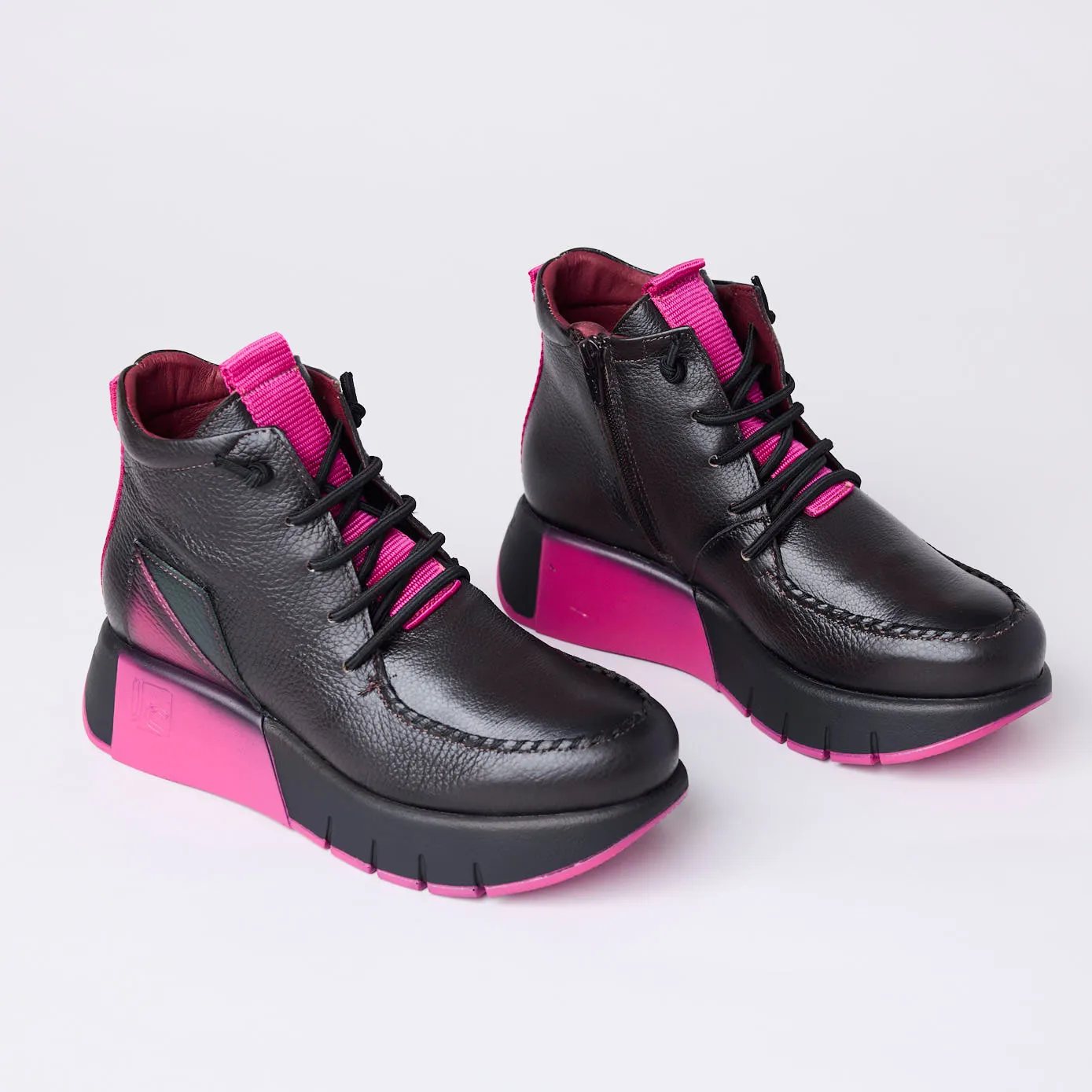Jose Saenz Black & Fuchsia Leather Ankle Boots