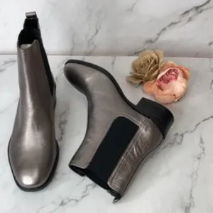 Kenneth Cole Grey Leather Salt Chelsea Boots
