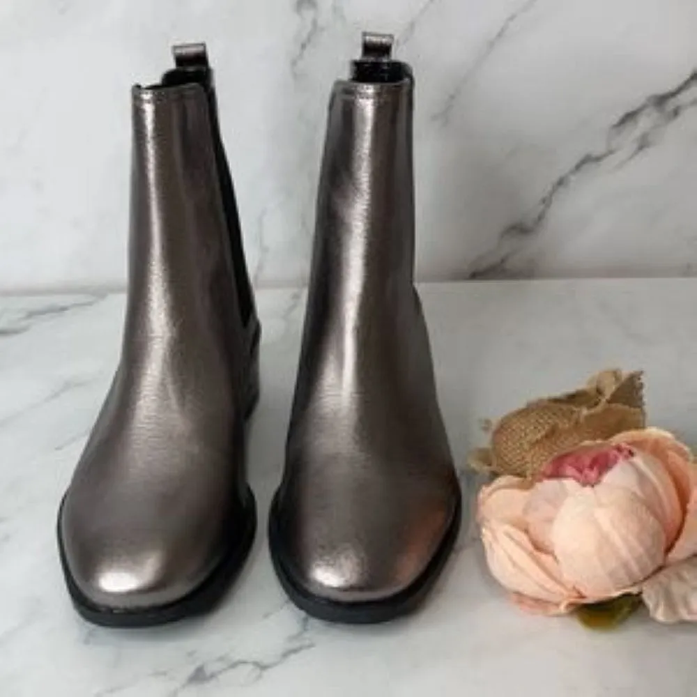 Kenneth Cole Grey Leather Salt Chelsea Boots