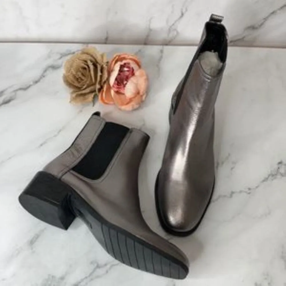 Kenneth Cole Grey Leather Salt Chelsea Boots