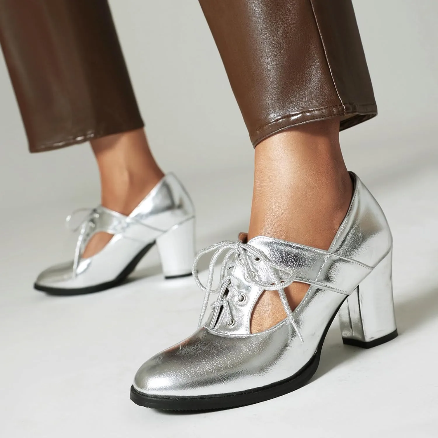 KysBloes Women Chunky Heel Oxford Shoes Lace Up Closed Toe Vintage Saddle Shoes Metallic Glitter Mid Heel Cut Out Booties