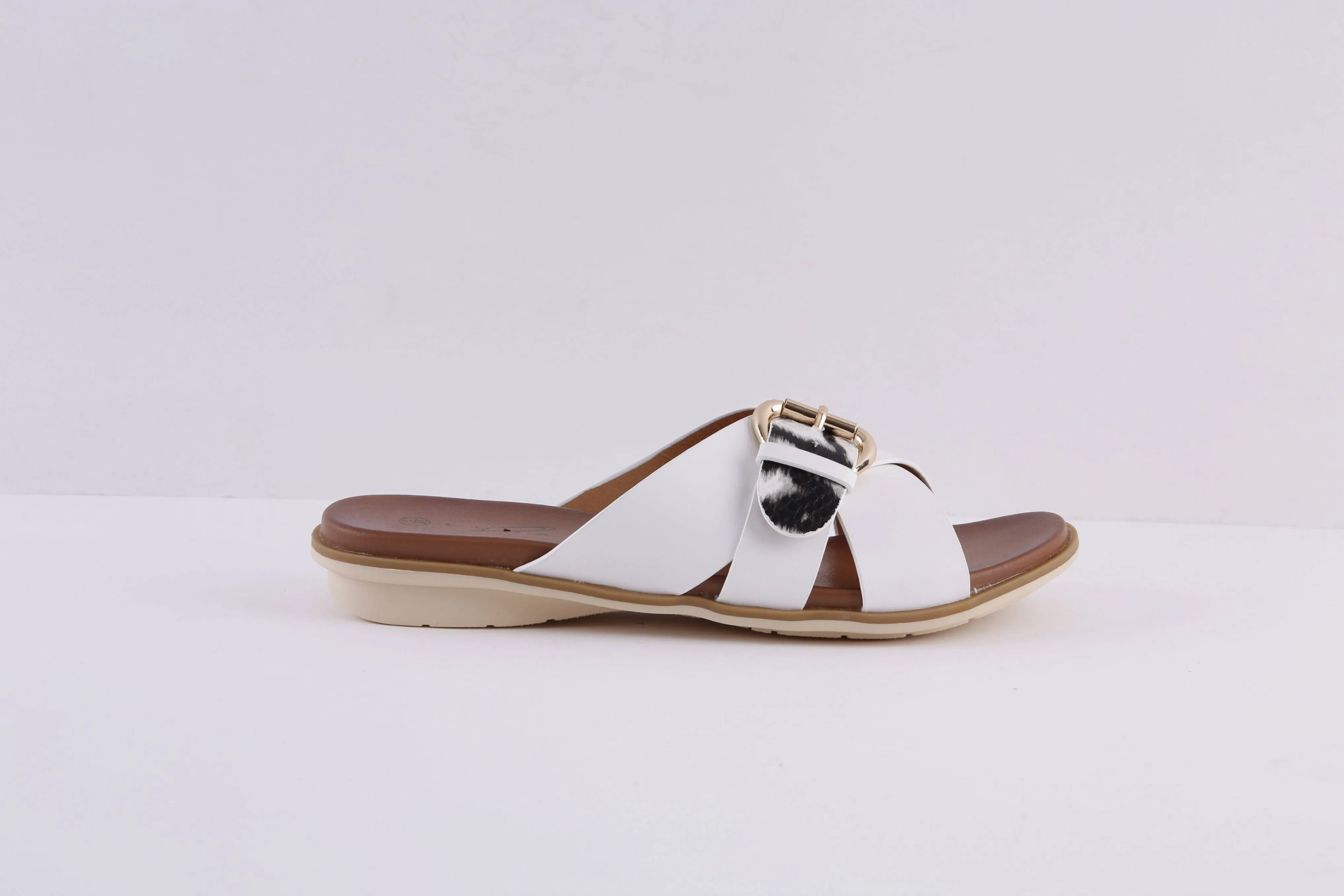 LUNAR - JLH277 REESE-FLAT FASHION MULE - WHITE