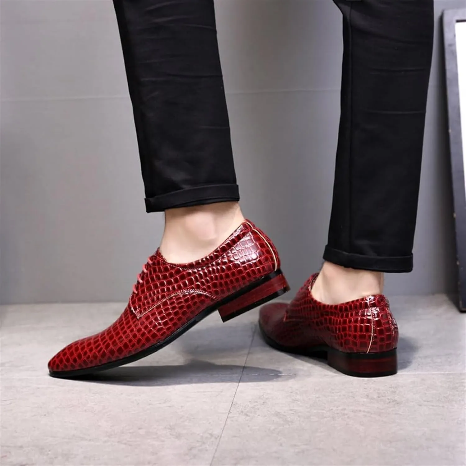 Men's Oxfords Crocodile Pattern Patent Leather Wedding Prom Formal Dress Casual Shoes for Men