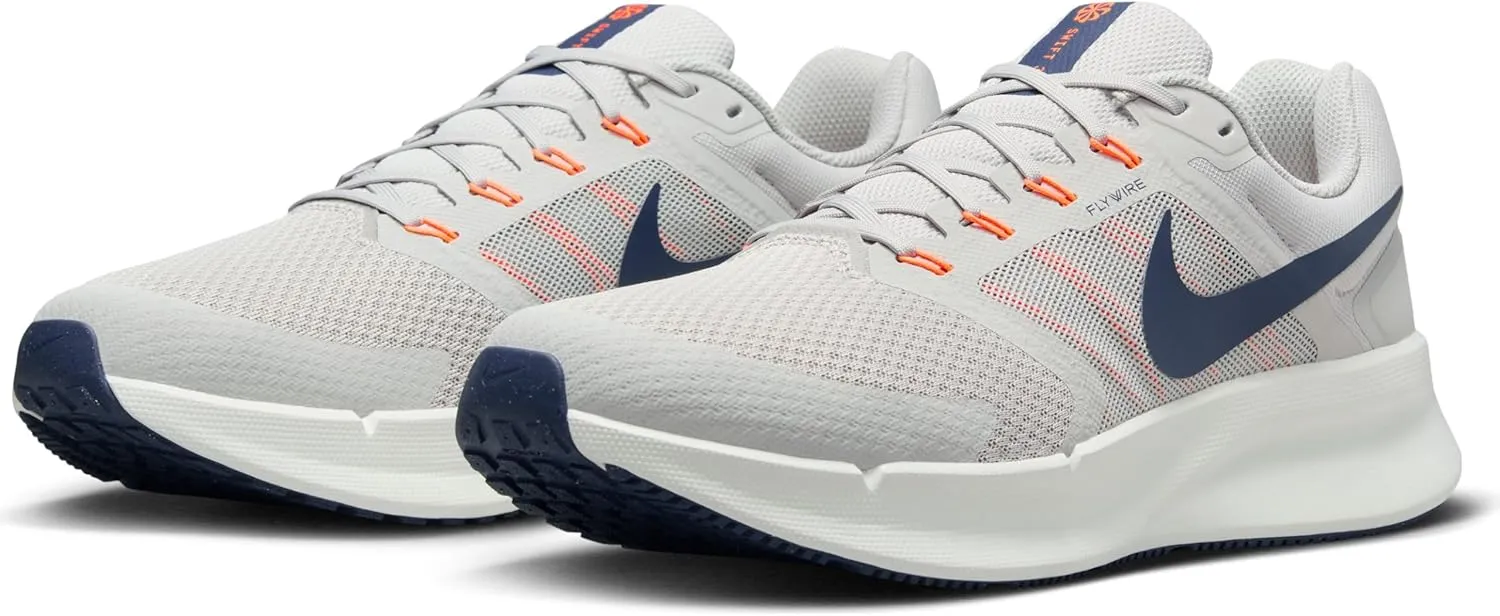 NIKE Men's Sneaker