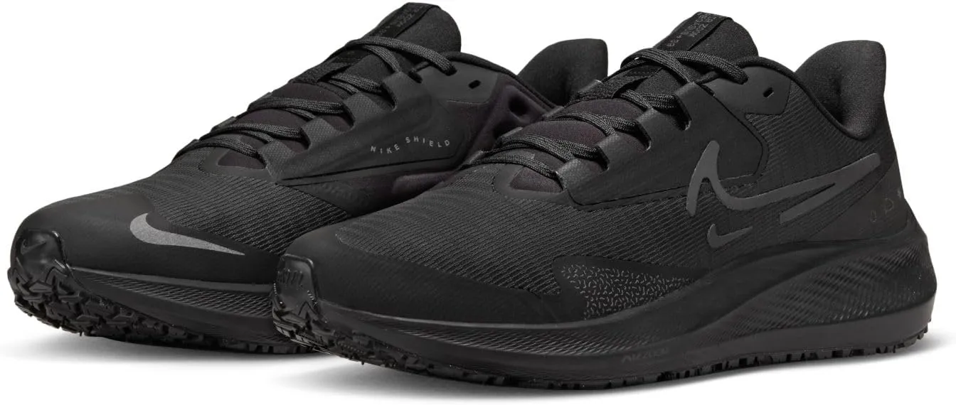 Nike Men's Sneaker