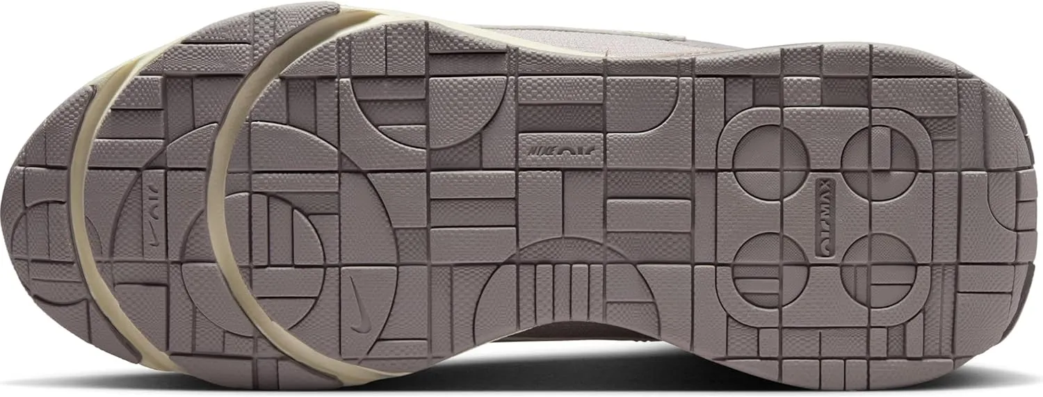 Nike Women's Sneaker