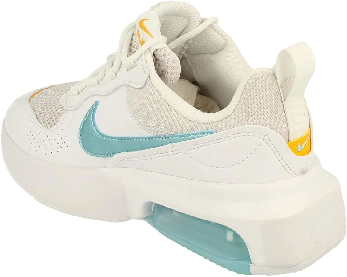 Nike womens Sneaker