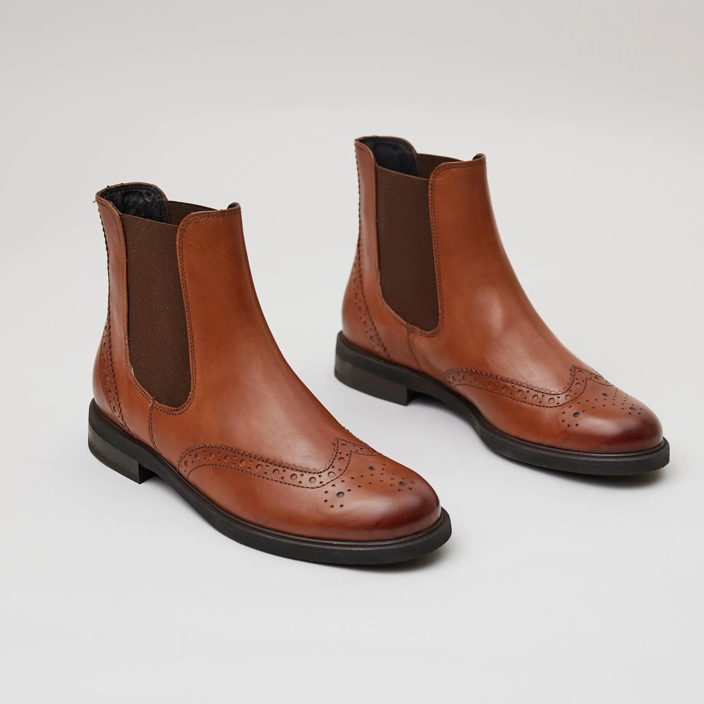 Paul Green Tan Leather Chelsea Boots
