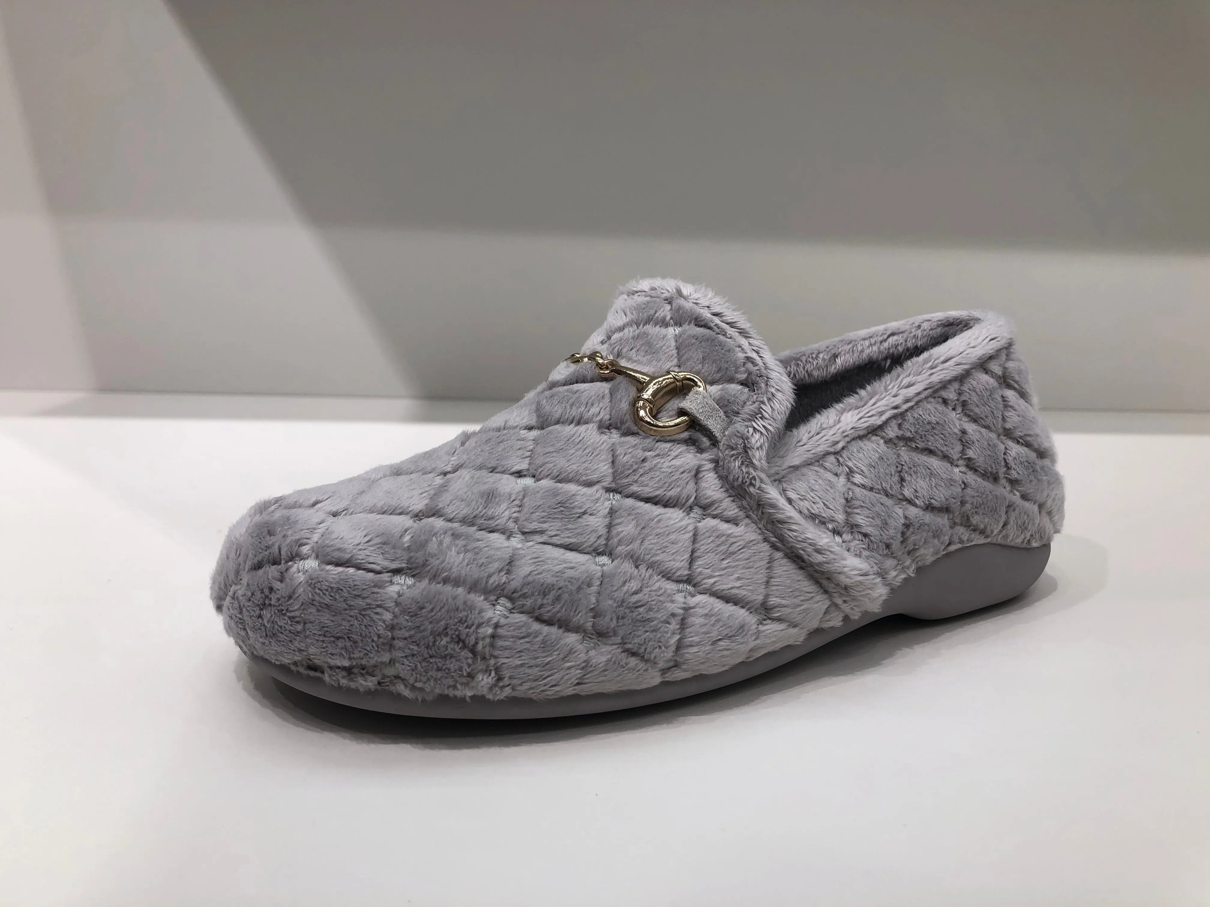 PLUSH ELITE PEARL GREY