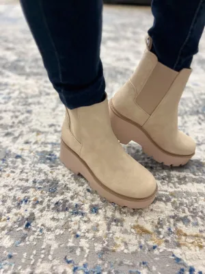 Rabbit Platform Chelsea Boot, Nubuck