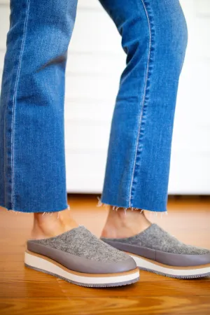 Ramble Platform Mule - Grey