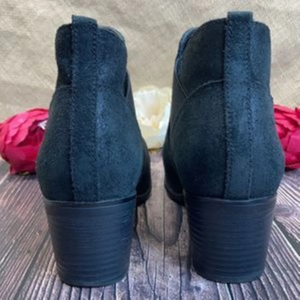 Rockport Black Suede Danii Chelsea Block Heel Booties 8.5M