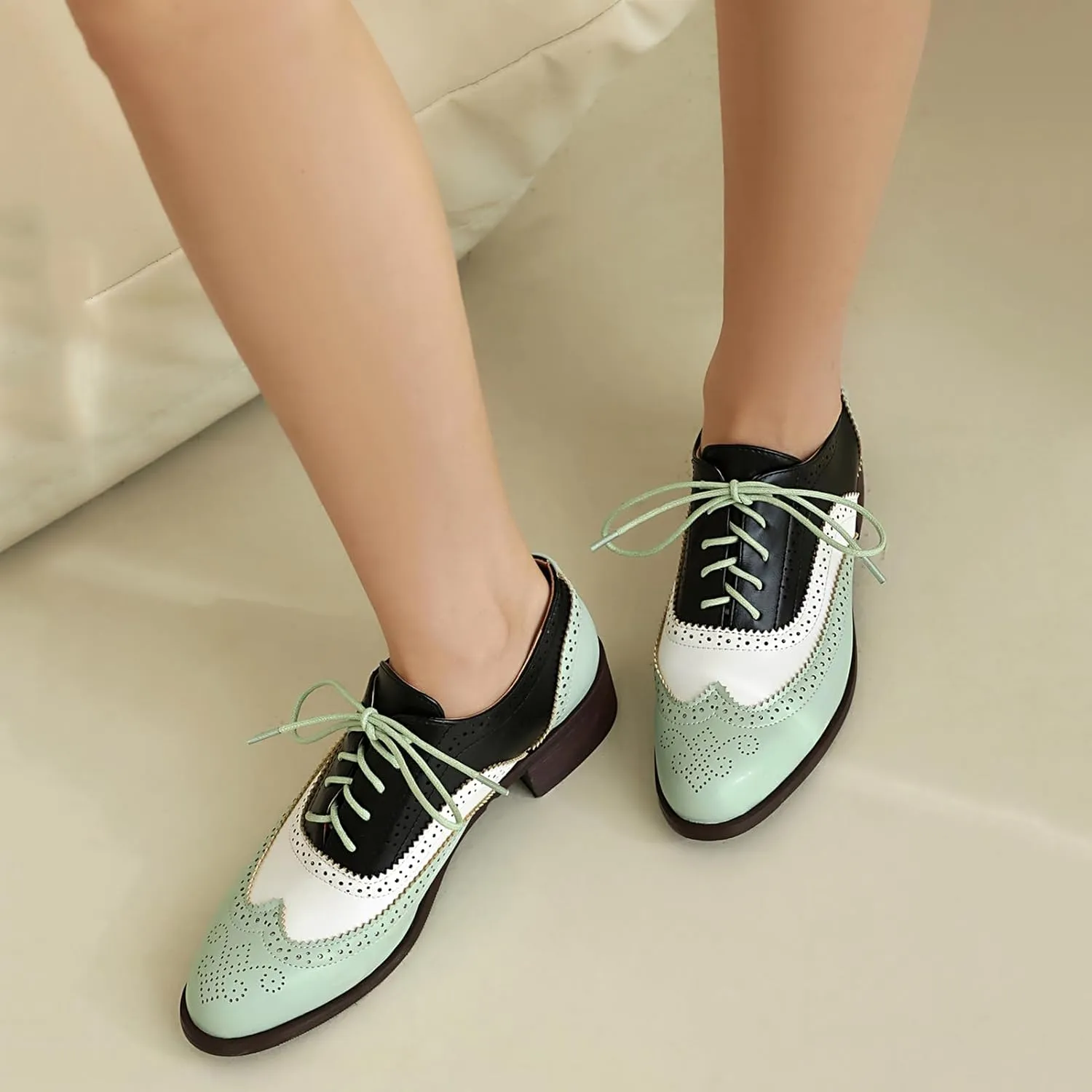 Scaoruki Leisure Oxford Shoes Women Two Tone Wingtip Brogue Shoes