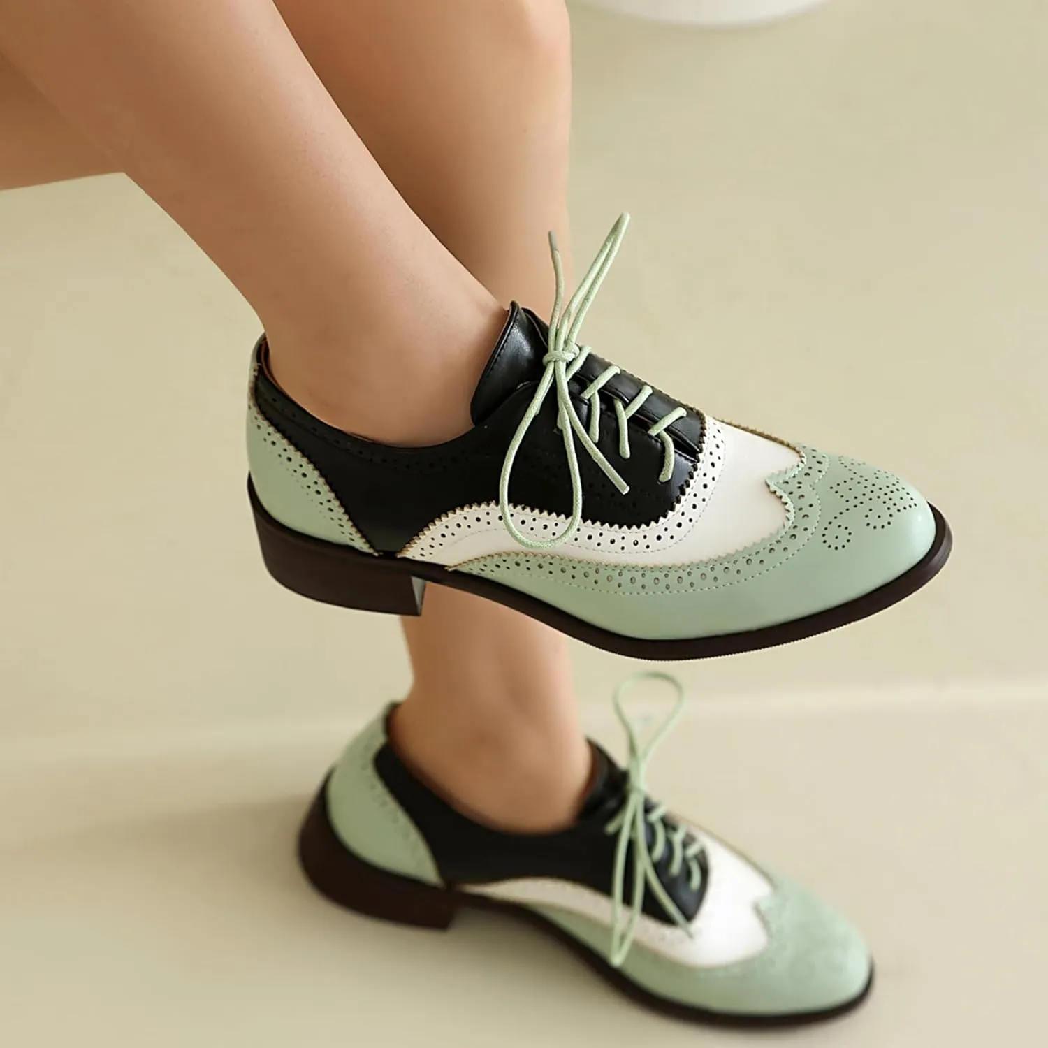 Scaoruki Leisure Oxford Shoes Women Two Tone Wingtip Brogue Shoes