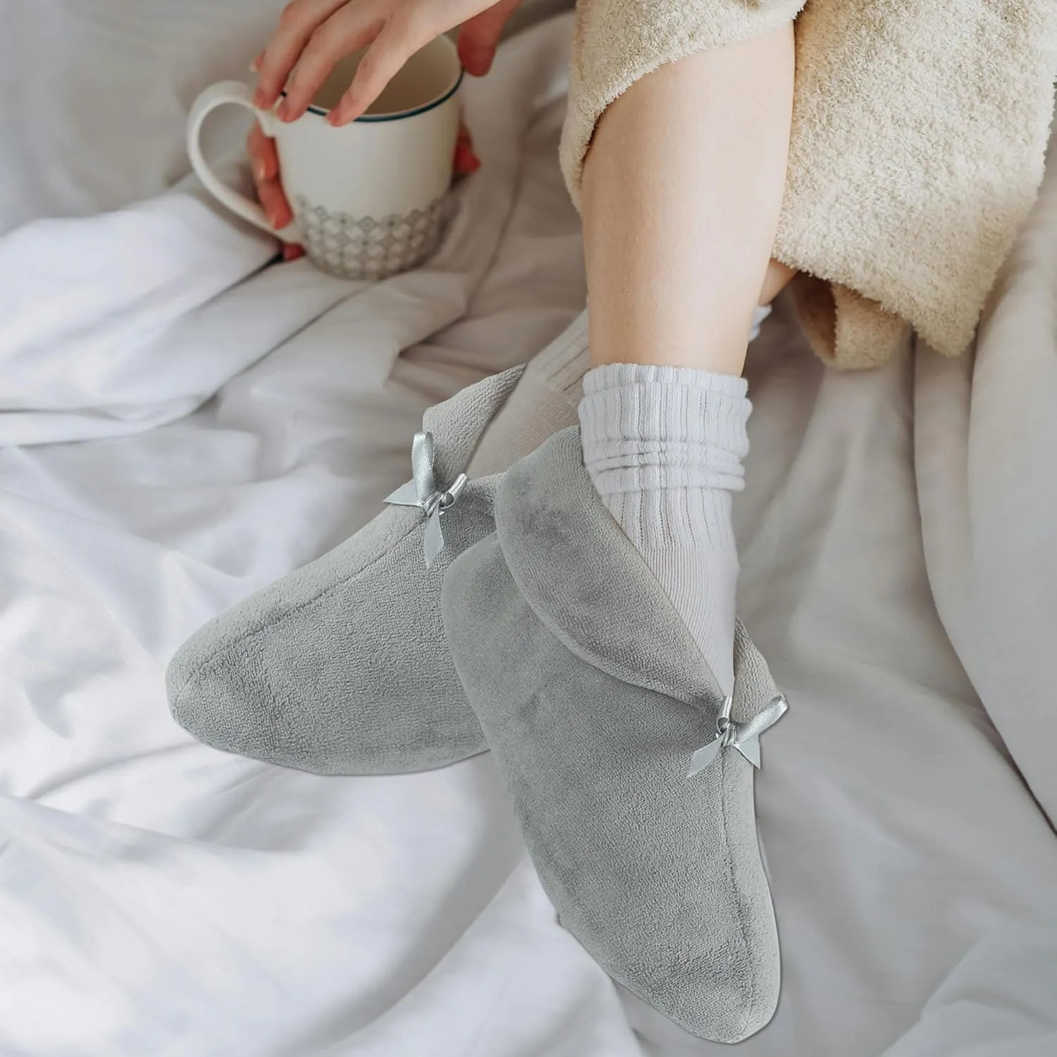 Slipper Boots for Women Non-Slip Warm Plush Lining House Shoes Coral Velvet Indoor Winter Bootie Slippers