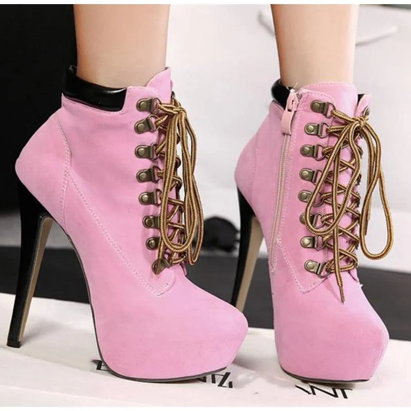 TAKE A HIKE BOOTIE