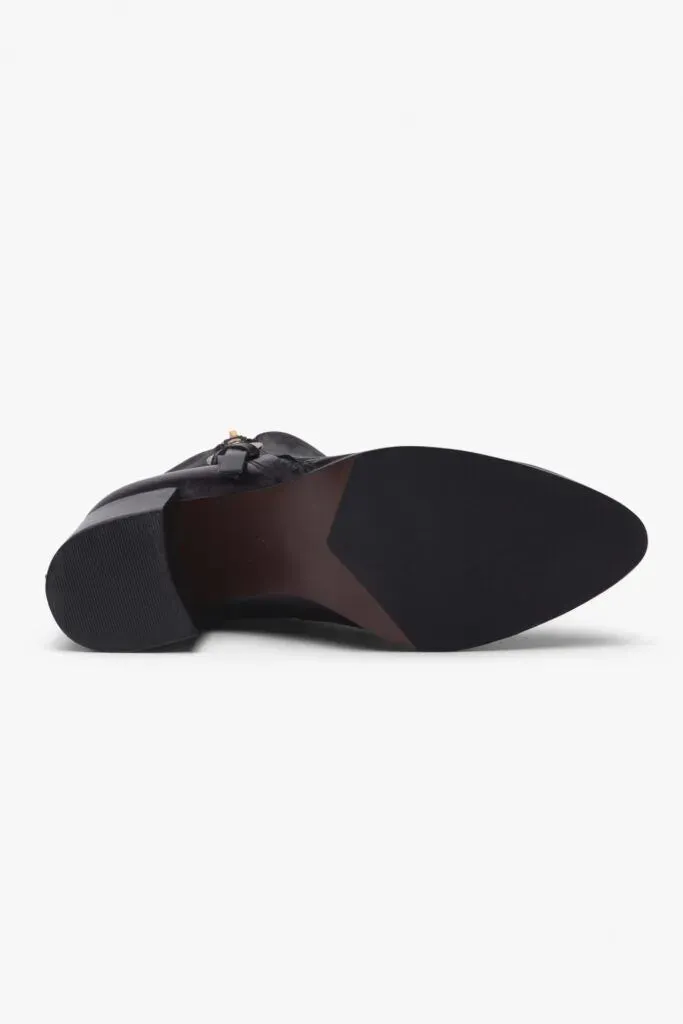 TAYLOR-01 Black