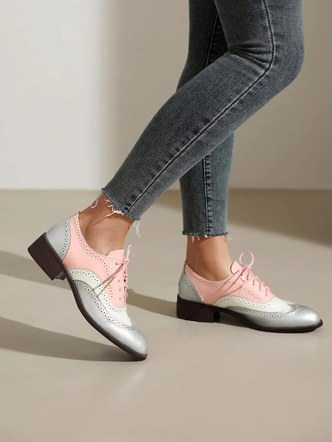 Women's Round Toe Low Chunky Heel Oxford Vintage Flat Pumps Comfortable Lace Up Business Wingtip Brogue Office Dress Shoes