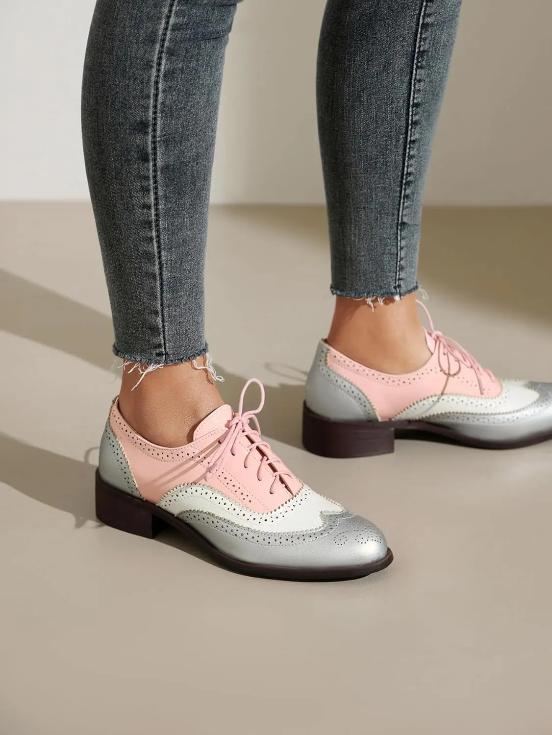 Women's Round Toe Low Chunky Heel Oxford Vintage Flat Pumps Comfortable Lace Up Business Wingtip Brogue Office Dress Shoes
