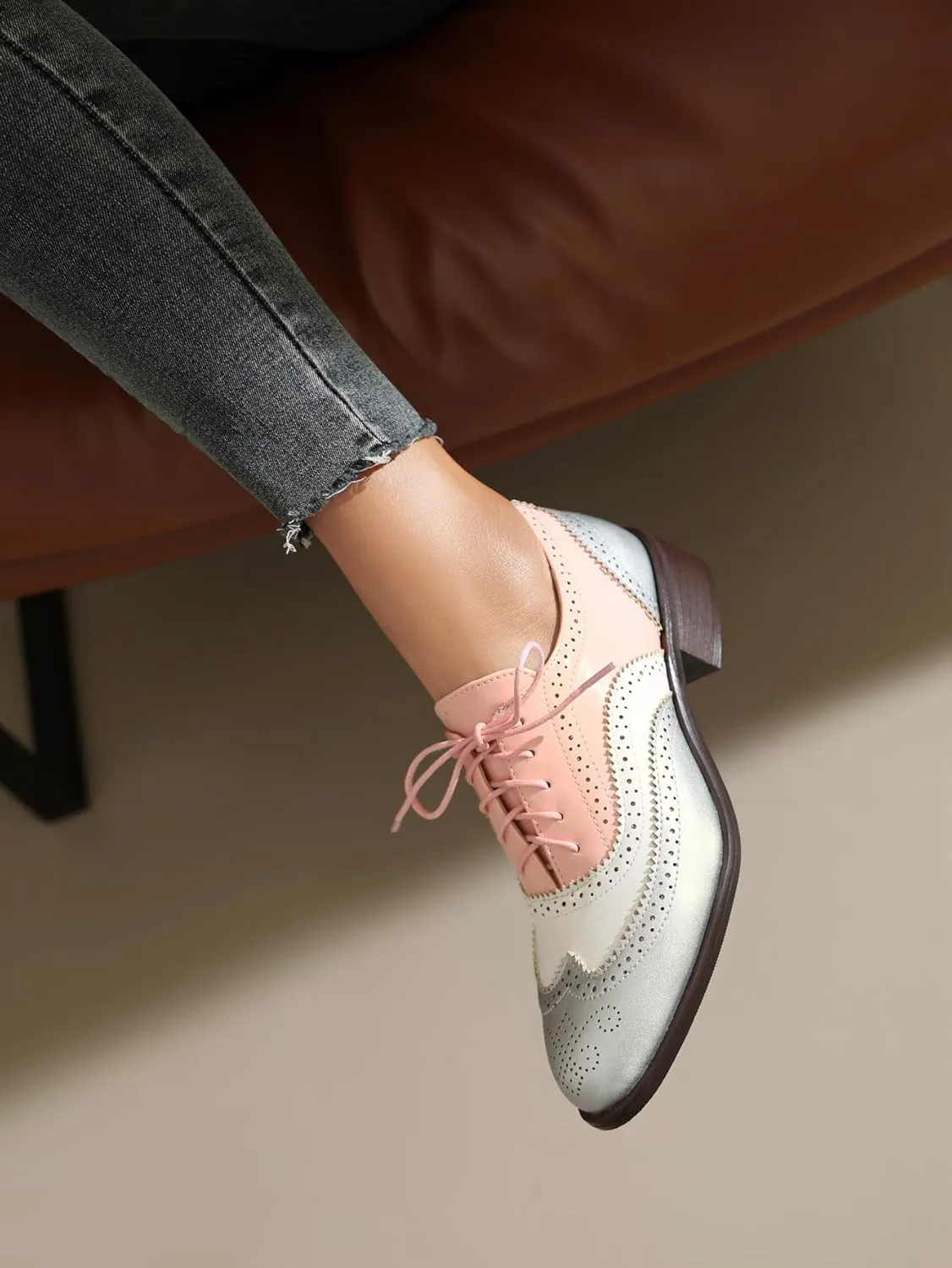 Women's Round Toe Low Chunky Heel Oxford Vintage Flat Pumps Comfortable Lace Up Business Wingtip Brogue Office Dress Shoes
