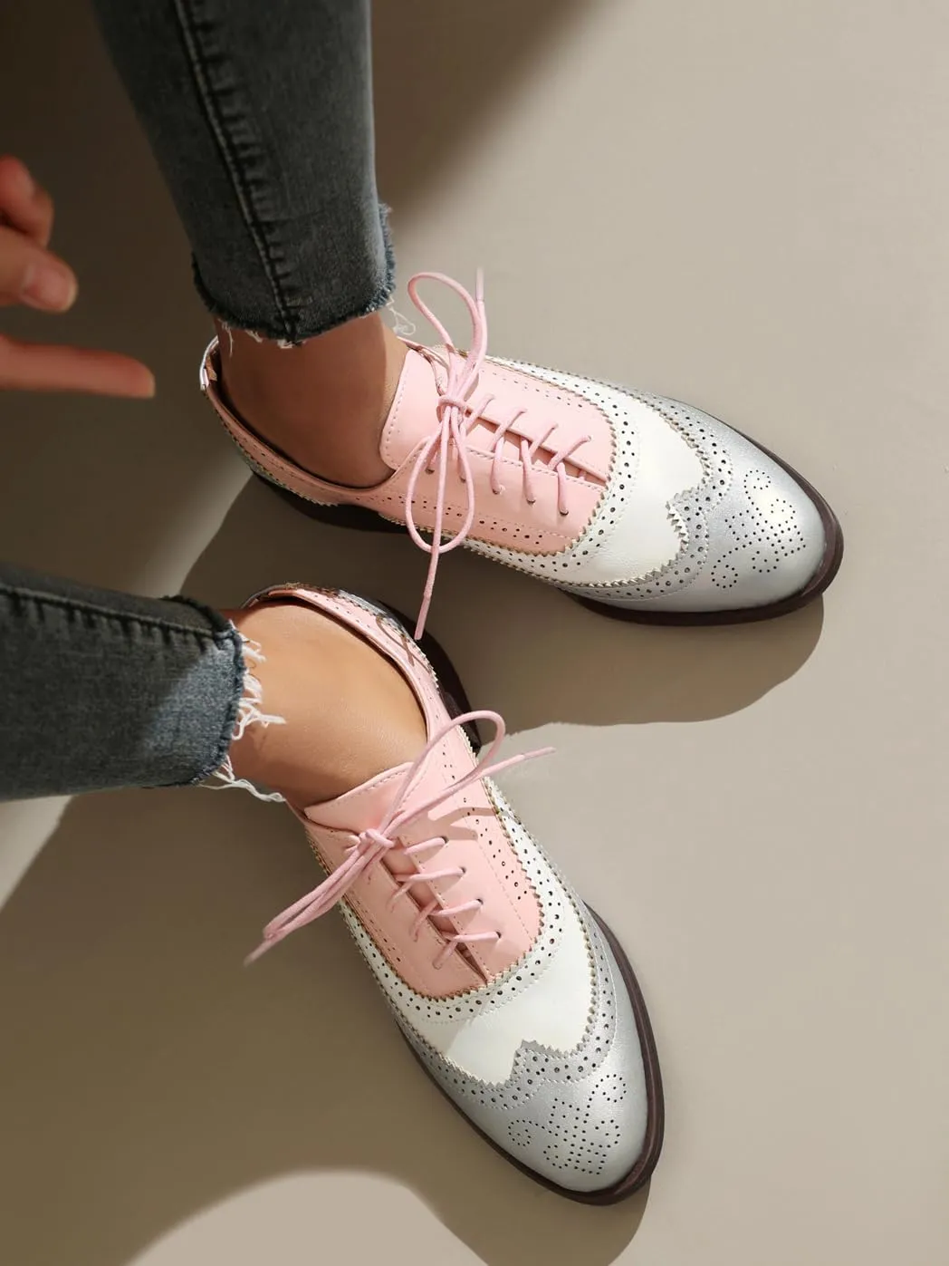 Women's Round Toe Low Chunky Heel Oxford Vintage Flat Pumps Comfortable Lace Up Business Wingtip Brogue Office Dress Shoes