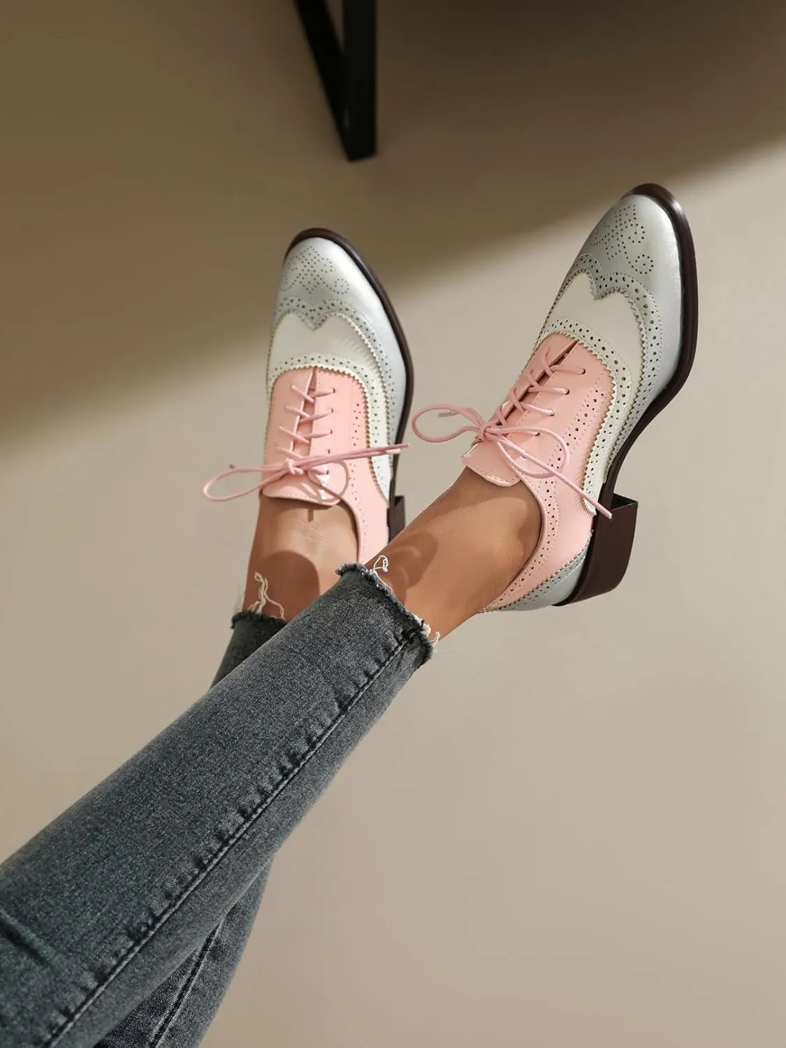 Women's Round Toe Low Chunky Heel Oxford Vintage Flat Pumps Comfortable Lace Up Business Wingtip Brogue Office Dress Shoes