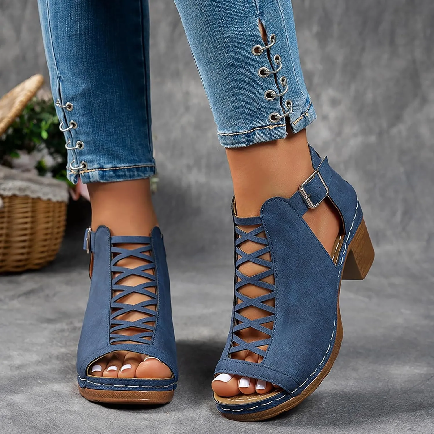 ZSpzx Block Heels Sandals for Women 2025 Peep Toe Lace Up Sandal Adjustable Strappy Chunky Heel Slingback Hollow Out Comfortable Cushion Footbed Recovery Orthopedic Casual Shoes for Outdoor Indoor